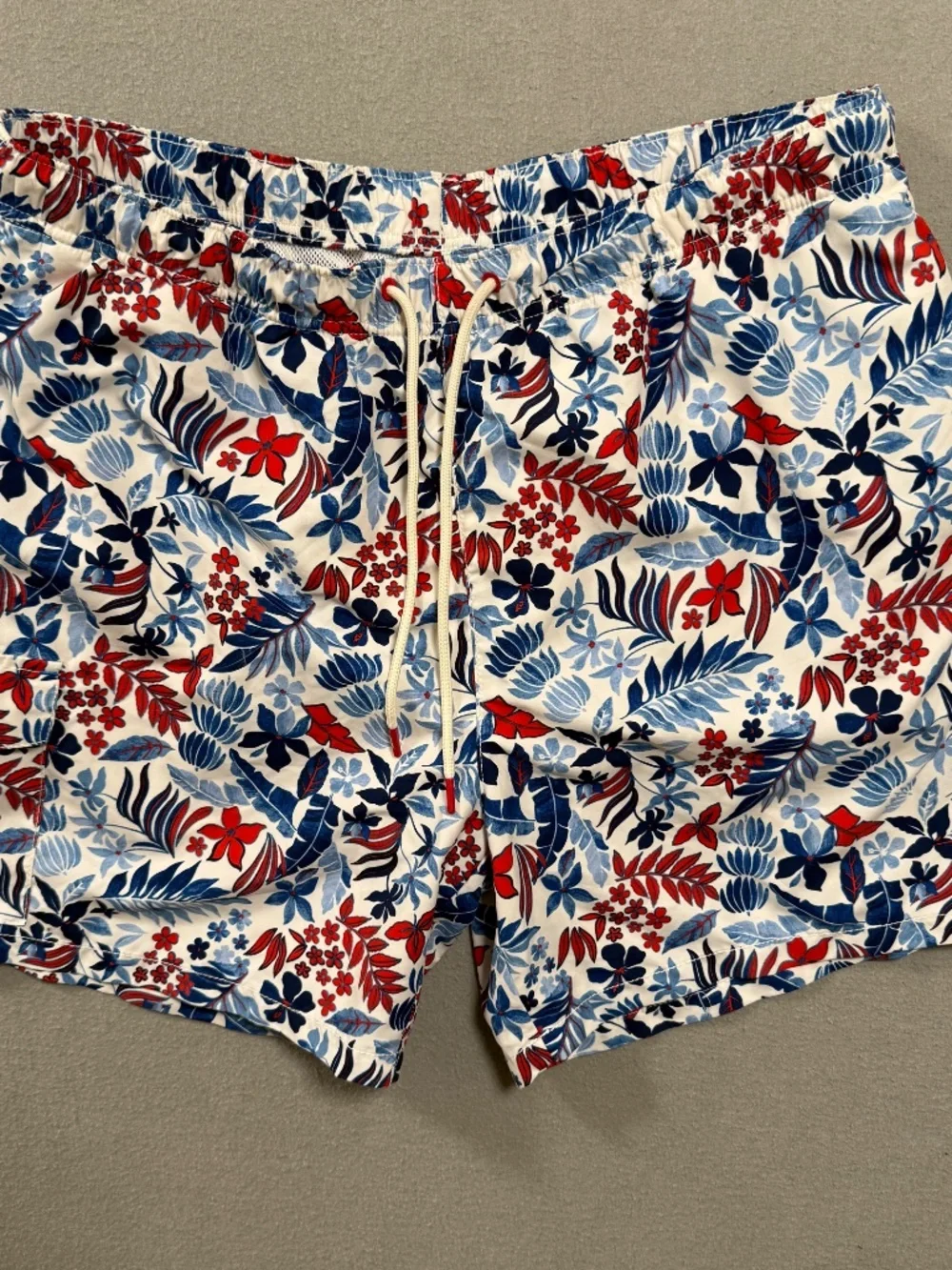Tommy Bahama Set 100% Silk Shirt Swim Trunks Floral Red White Blue Hawaiian L/XL - Picture 7 of 13